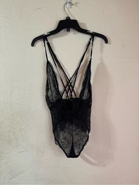 Victoria’s Secret Sheer Lace Teddy M